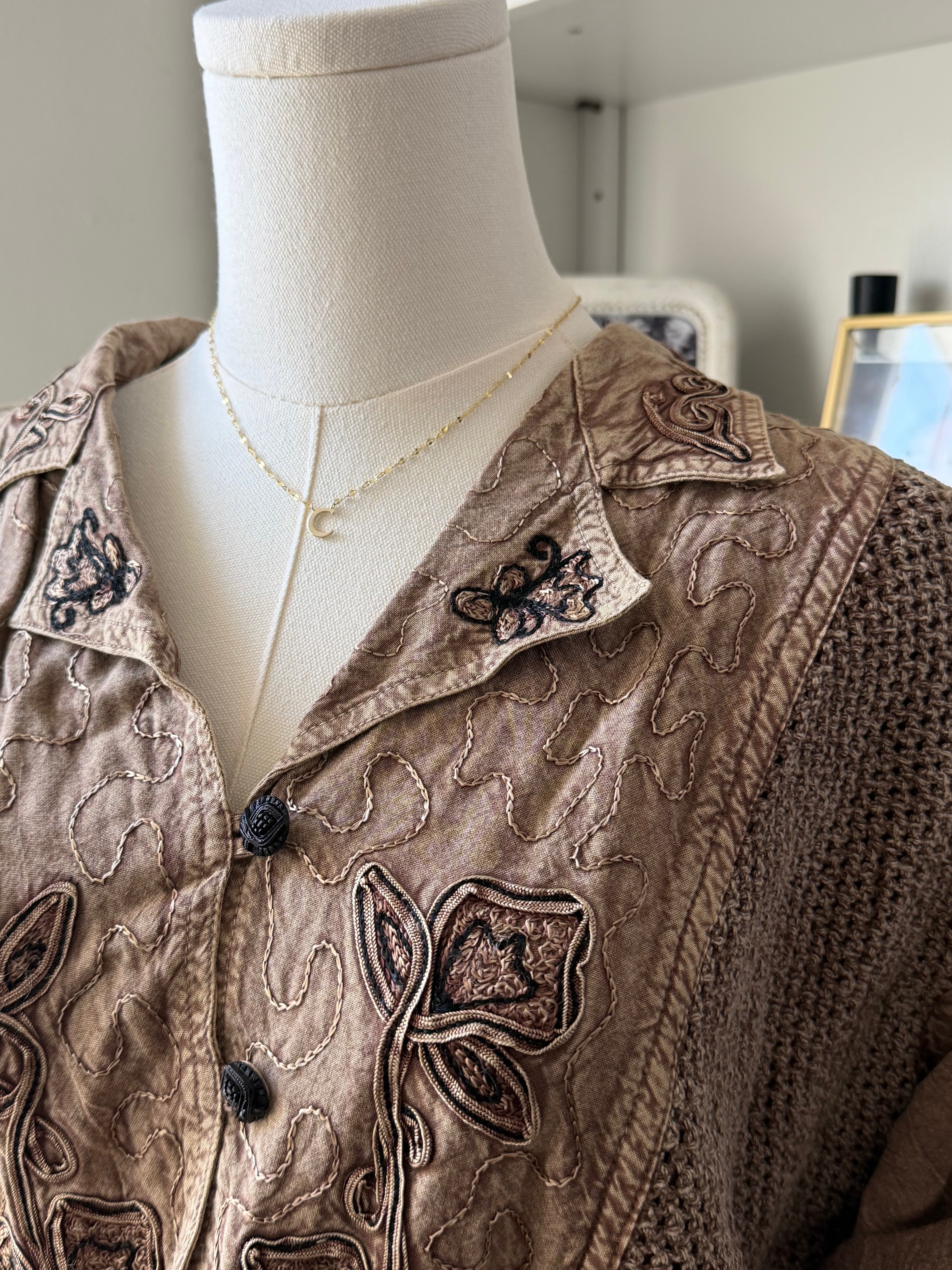 Vintage Embroidered Short Sleeve Button Up Shirt Size XL